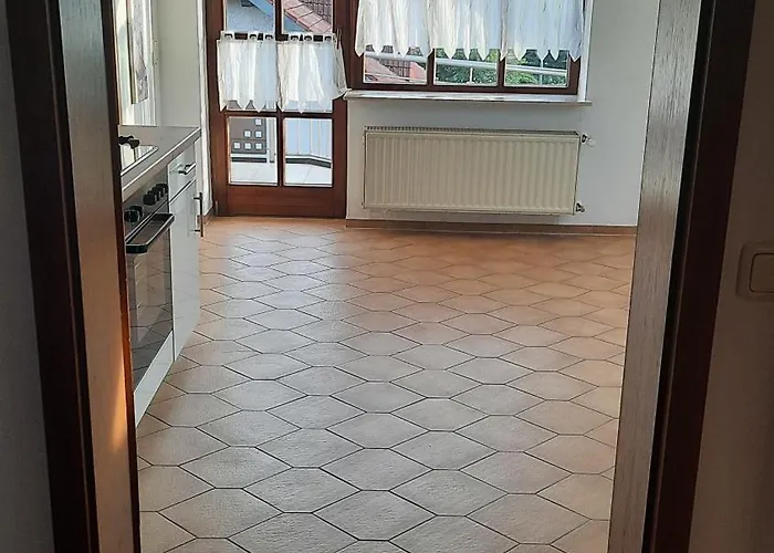 Dachgeschosswohnung In Apartman